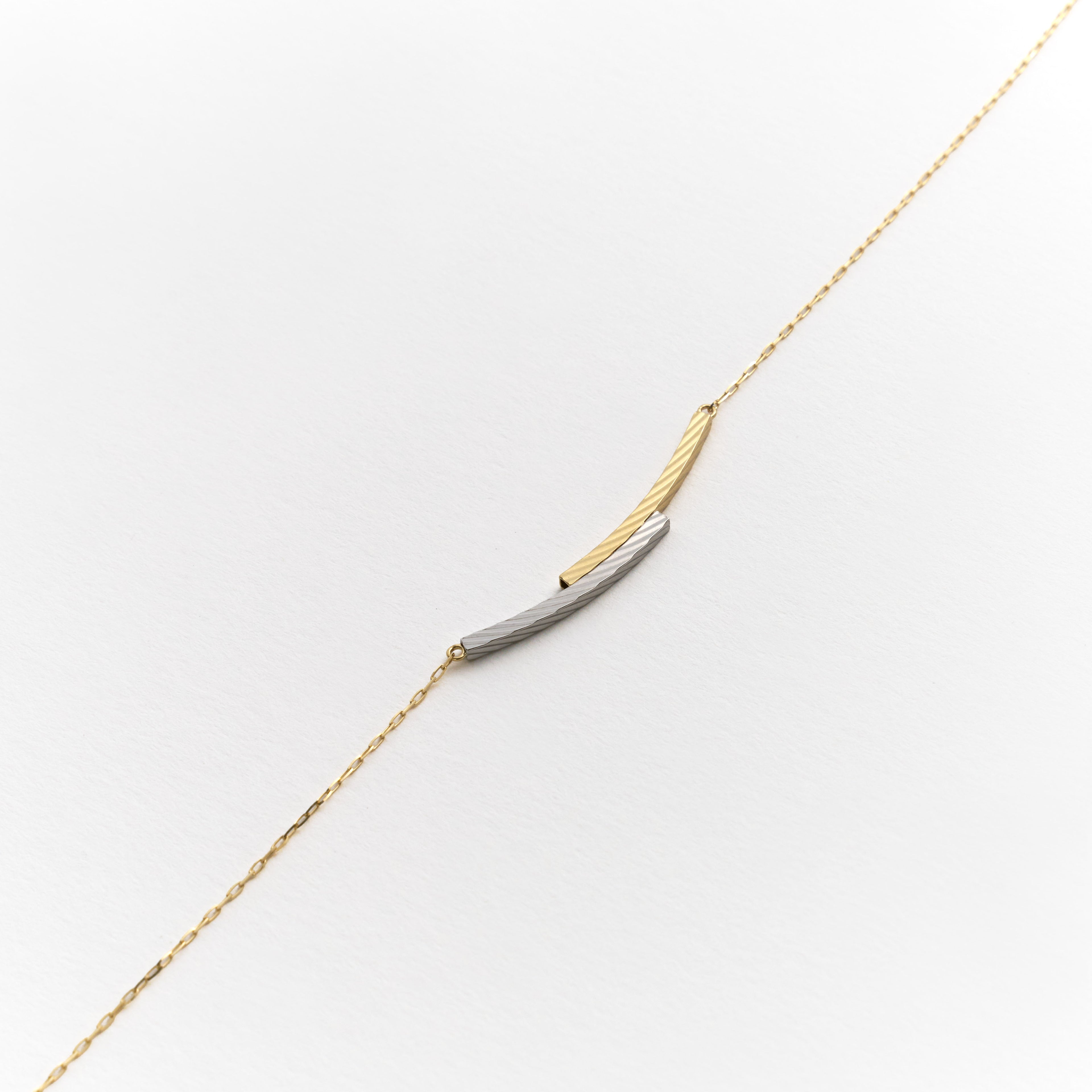 Halo Chain Necklace